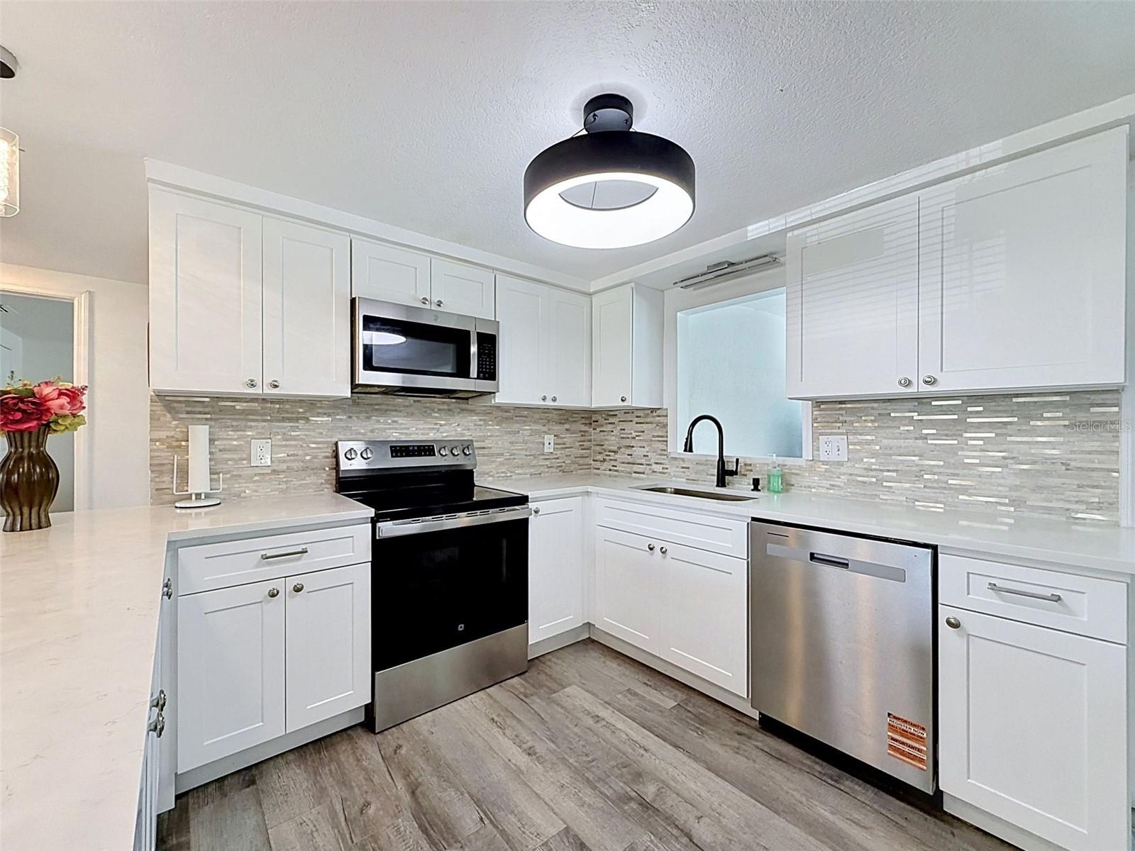 12735 1st, Hudson, FL 34667