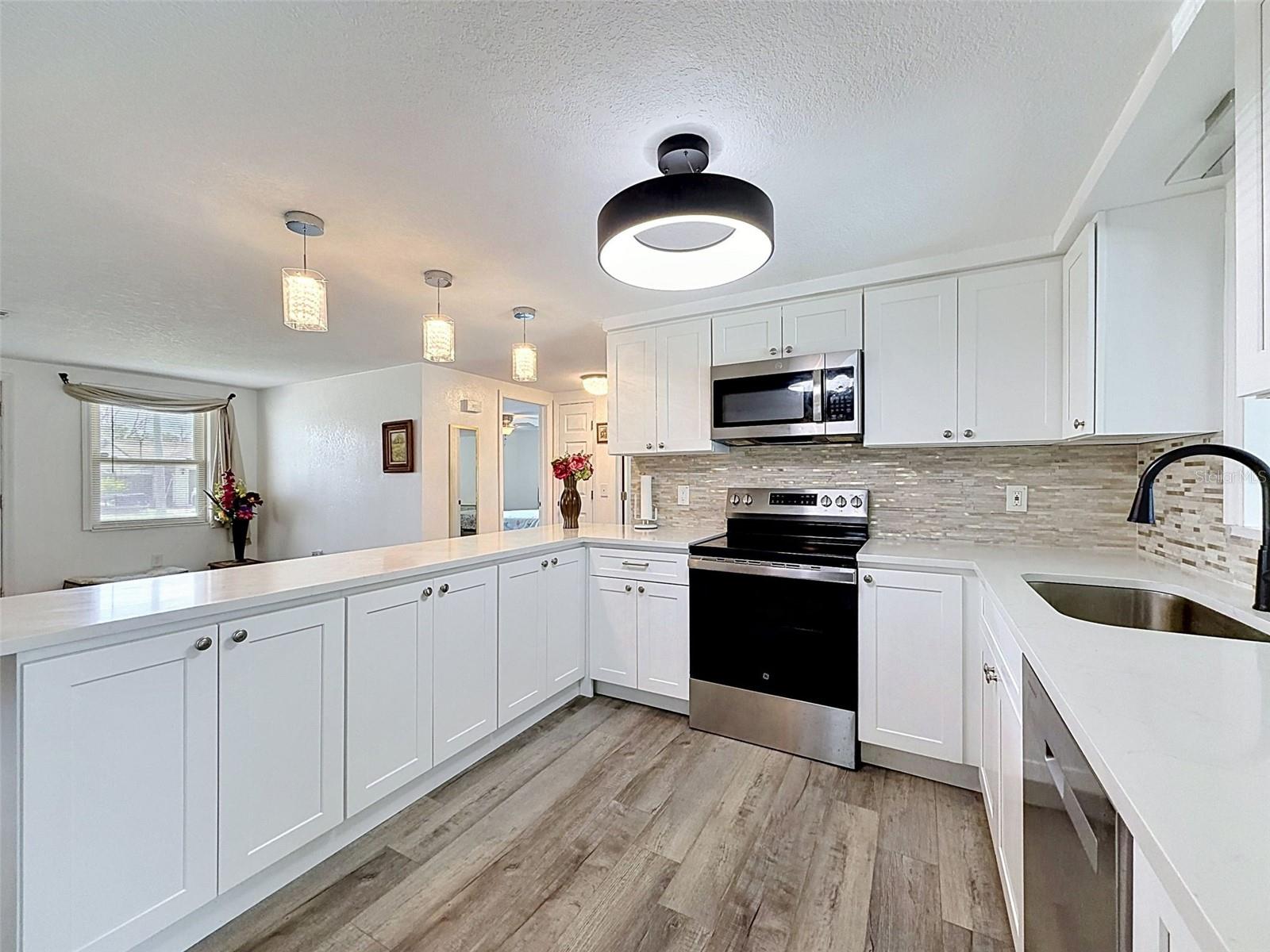 12735 1st, Hudson, FL 34667