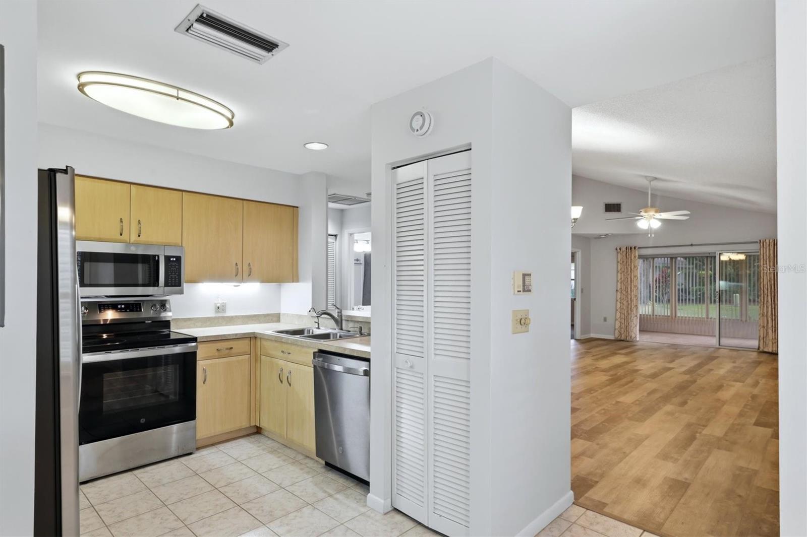 6420 Carrington Unit 35, Sarasota, FL 34238
