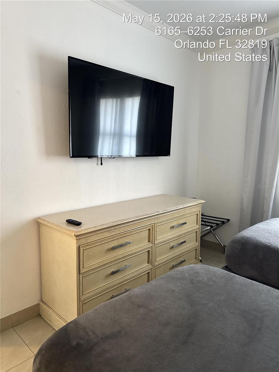 6165 Carrier Unit 2404, Orlando, FL 32819