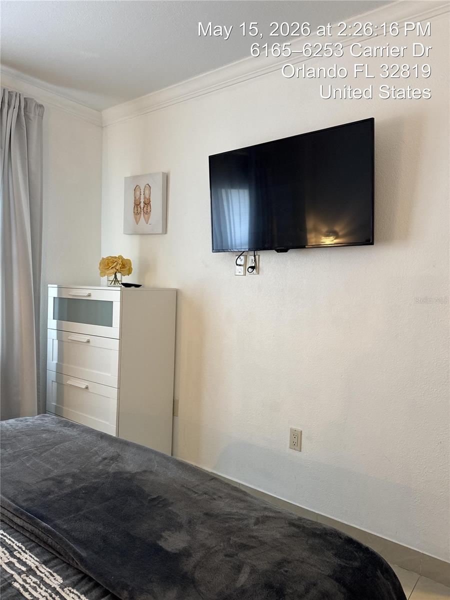 6165 Carrier Unit 2404, Orlando, FL 32819