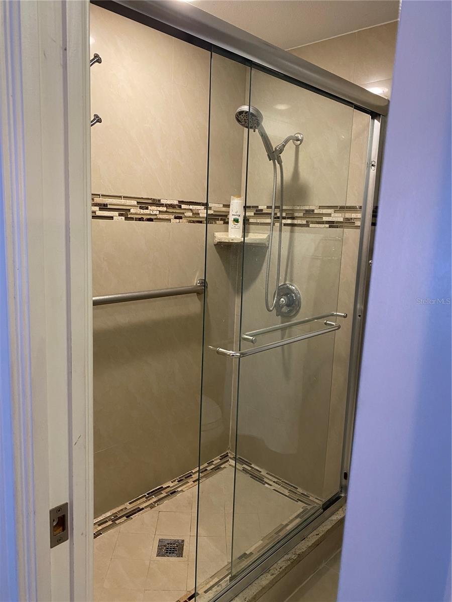 6165 Carrier Unit 2404, Orlando, FL 32819