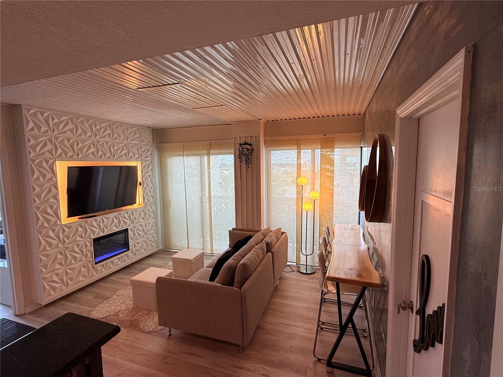 6165 Carrier Unit 1801, Orlando, FL 32819