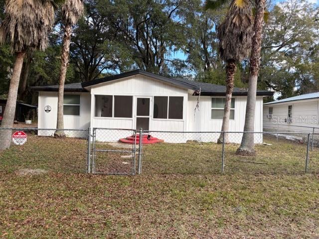 6419 215th, Hawthorne, FL 32640
