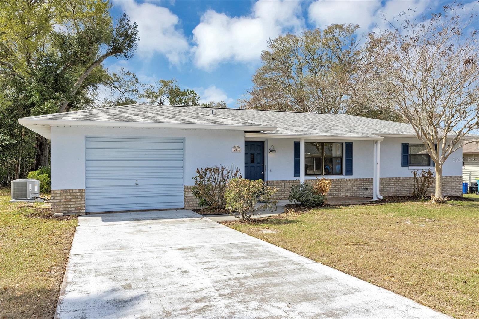 606 Third, Lady Lake, FL 32159