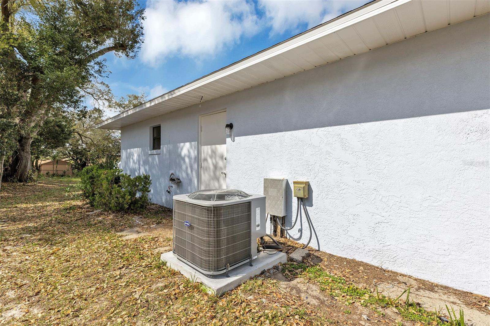 606 Third, Lady Lake, FL 32159