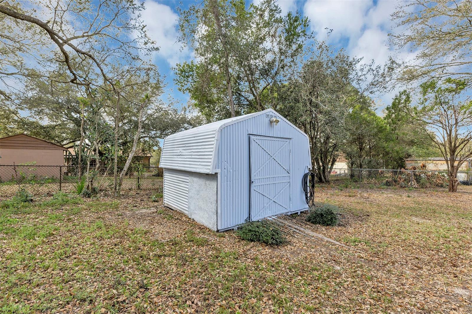 606 Third, Lady Lake, FL 32159