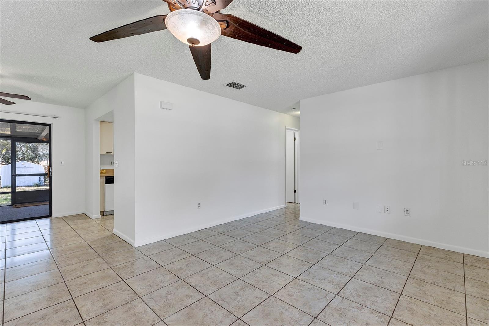 606 Third, Lady Lake, FL 32159
