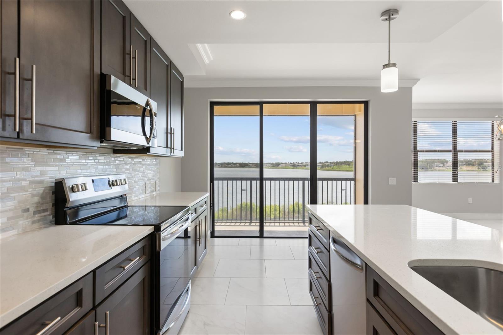 16300 County Road 455 Unit 410, Montverde, FL 34756