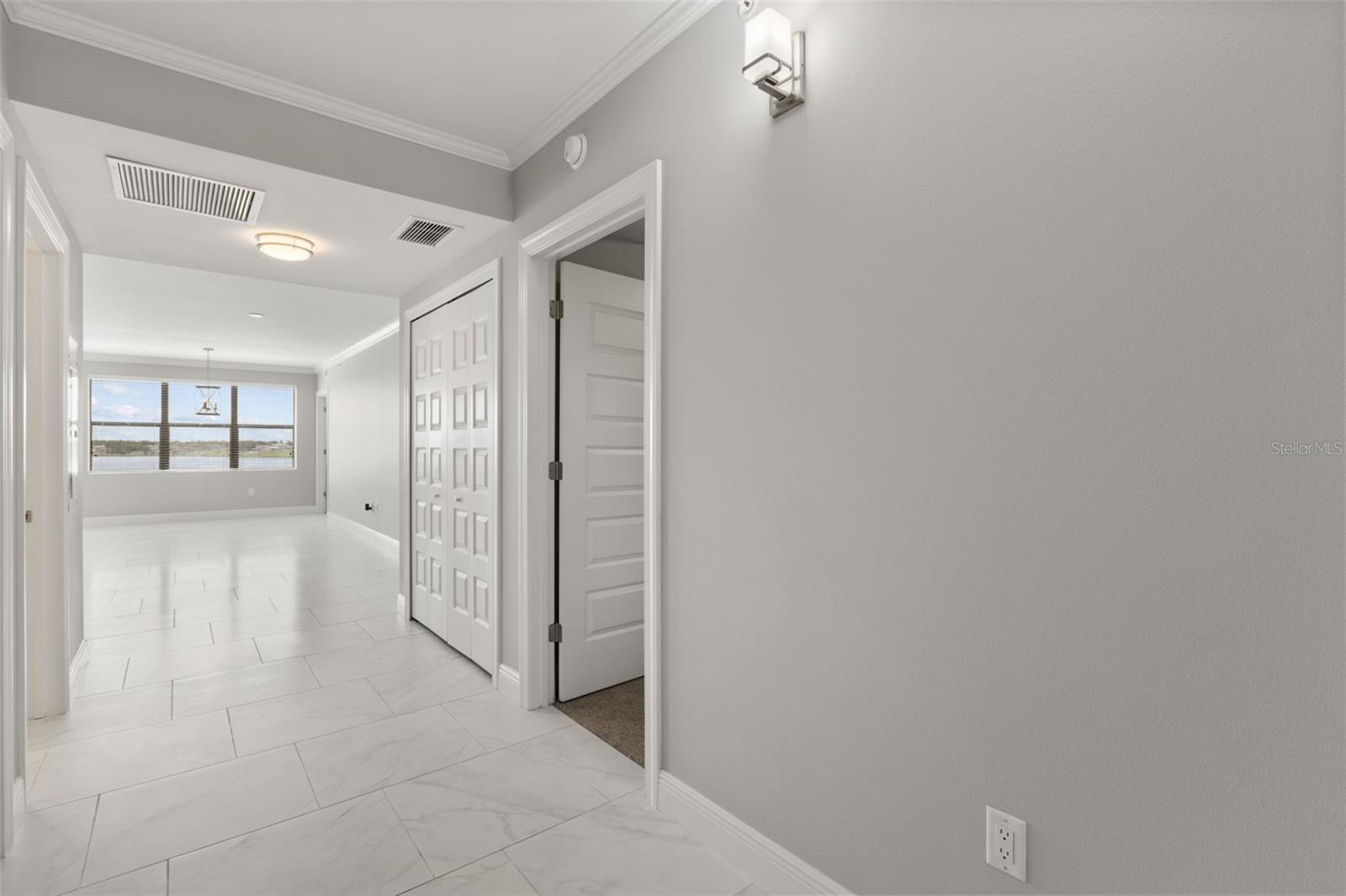 16300 County Road 455 Unit 410, Montverde, FL 34756