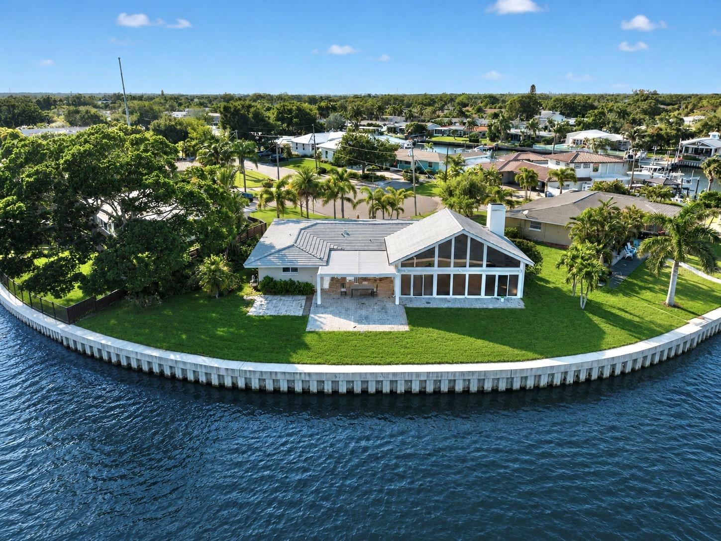 1276 37th, St Petersburg, FL 33704