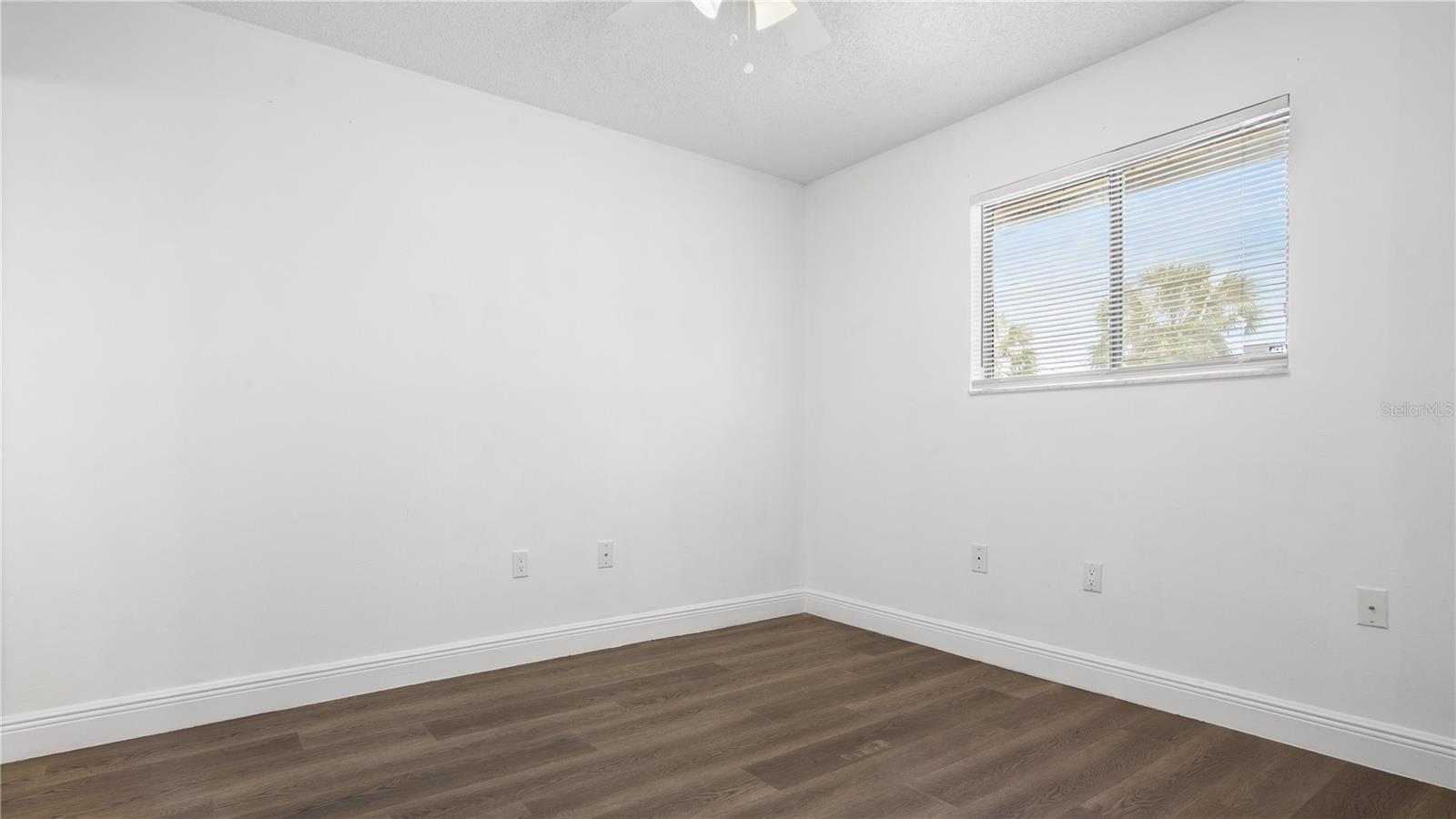 4999 Dover, Orlando, FL 32807