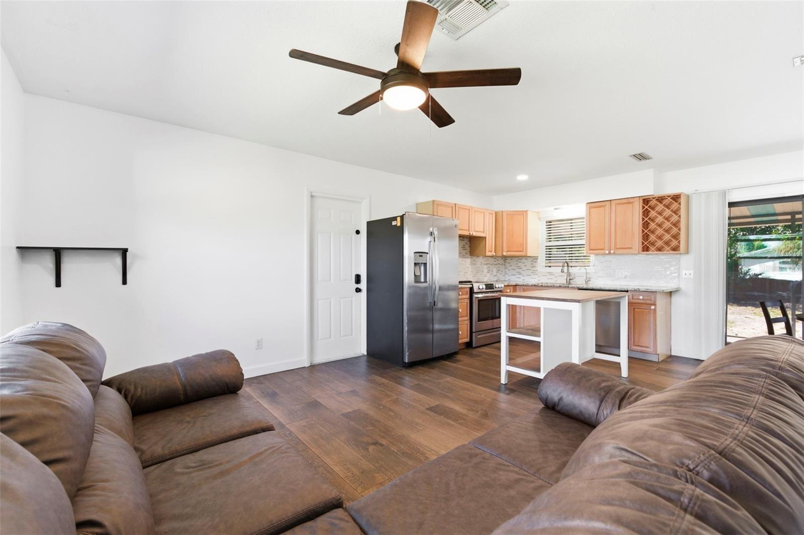 6522 112th, Seminole, FL 33772
