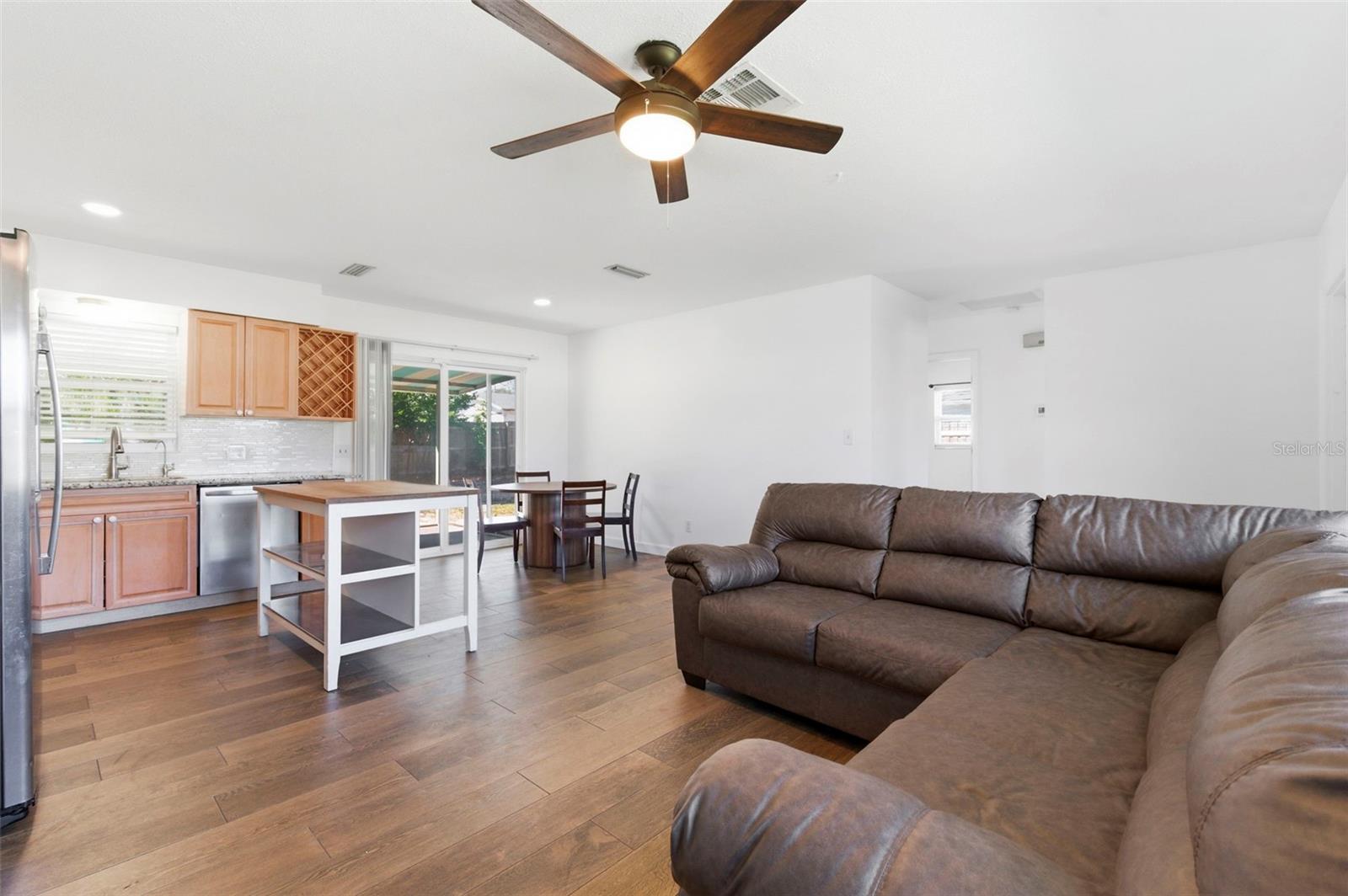 6522 112th, Seminole, FL 33772