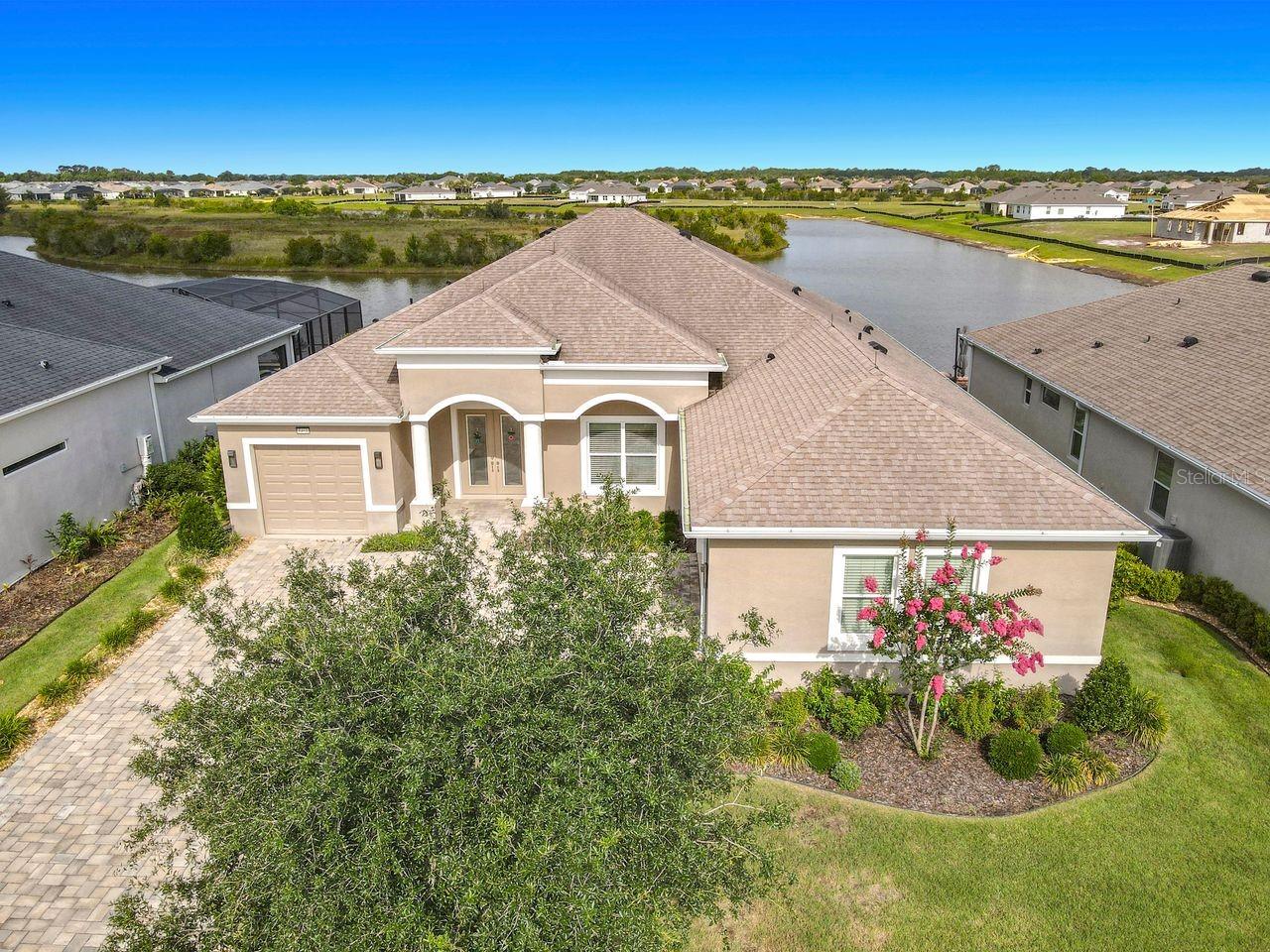 8461 Bridgeport Bay, Mount Dora, FL 32757