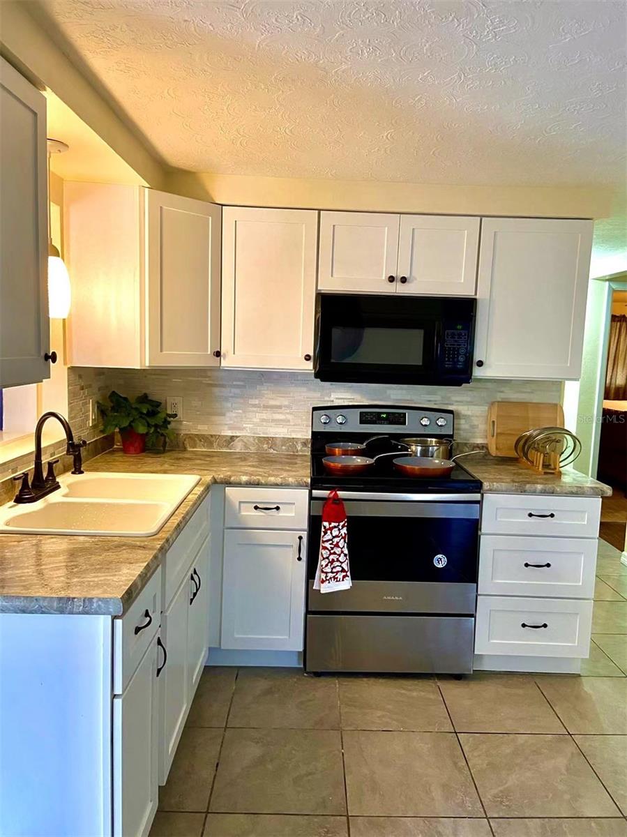 2048 Melody, Holiday, FL 34691
