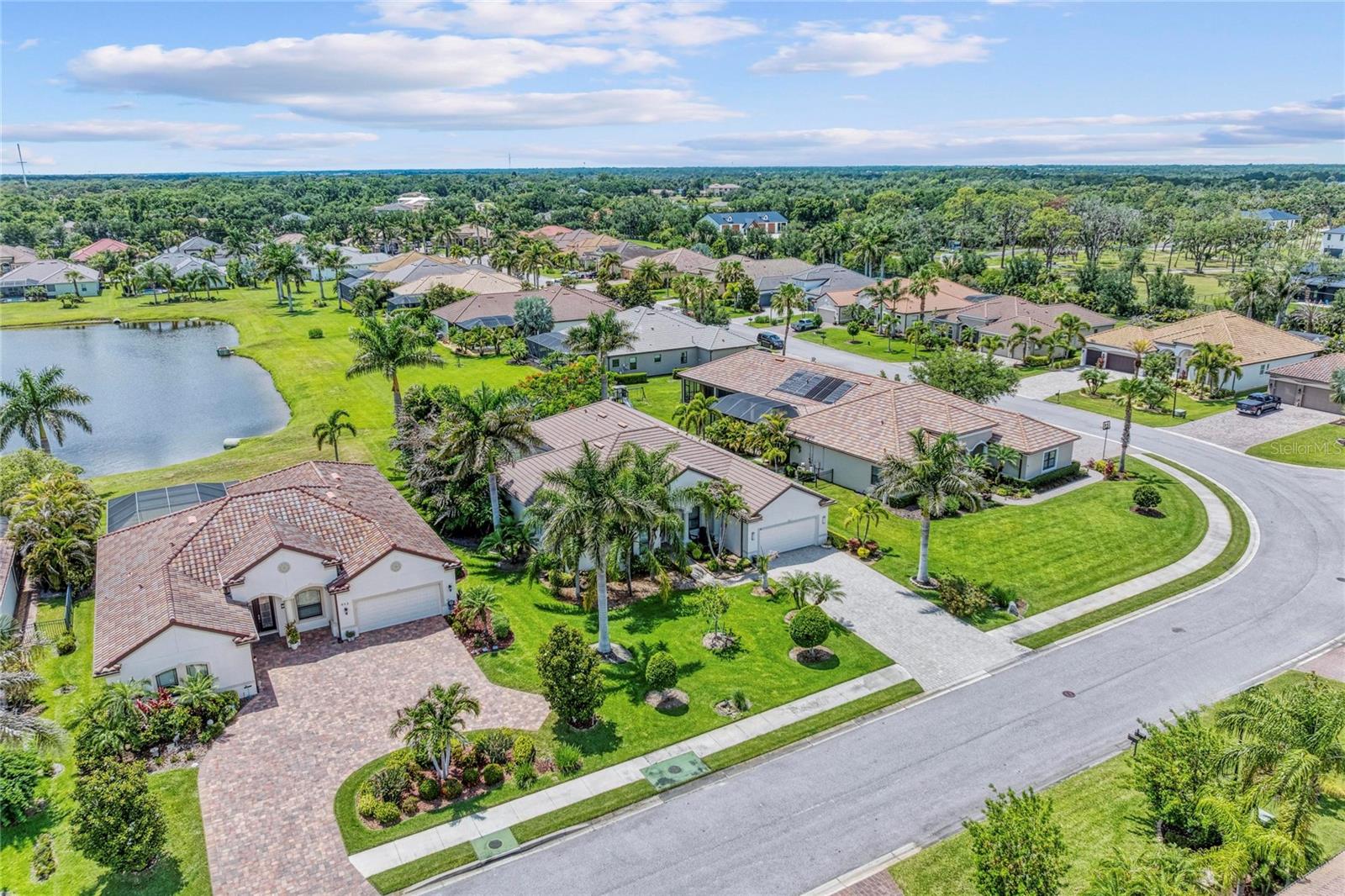 956 145th Street, Bradenton, FL 34212