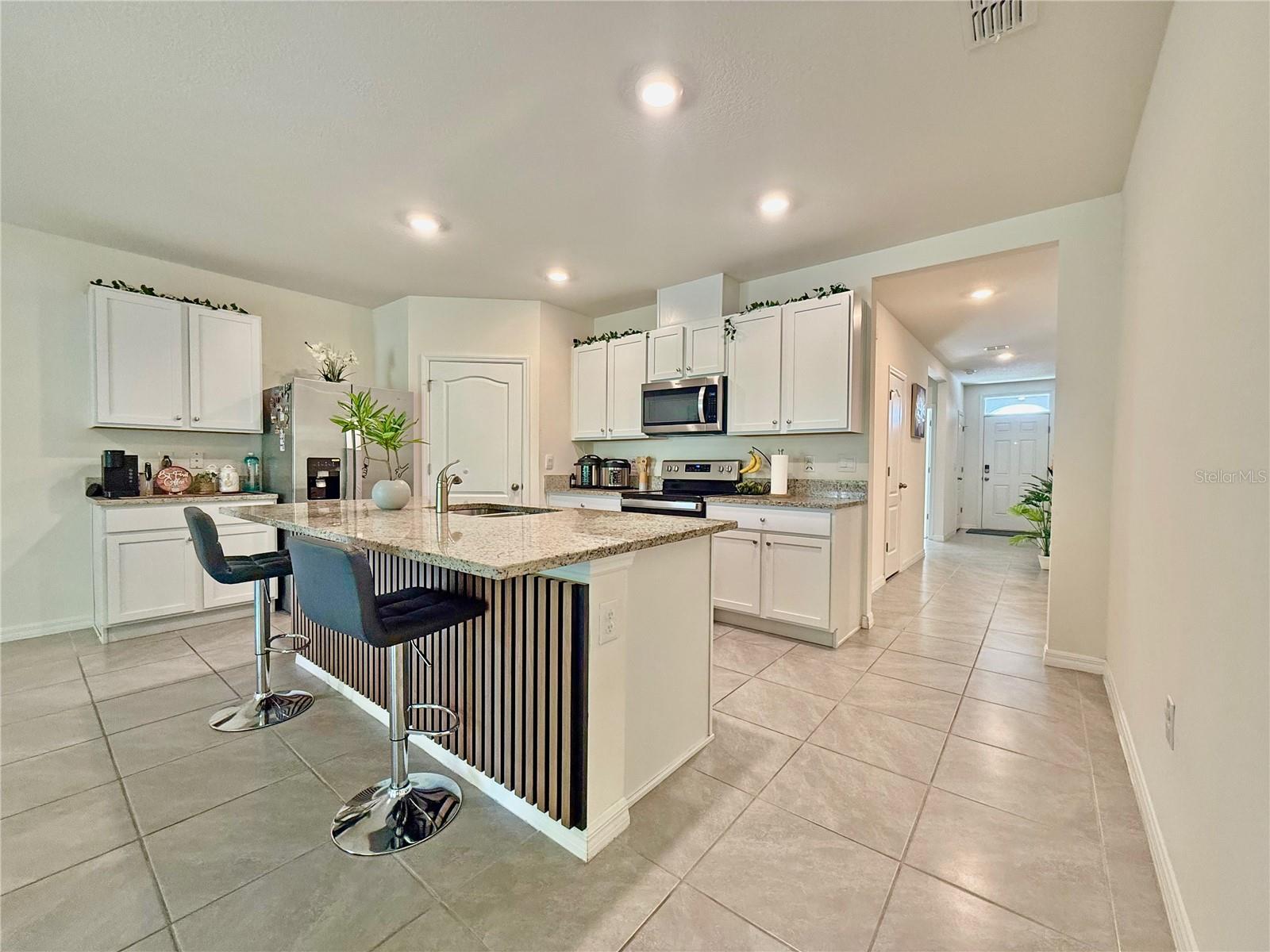2033 Gloria, Deltona, FL 32725