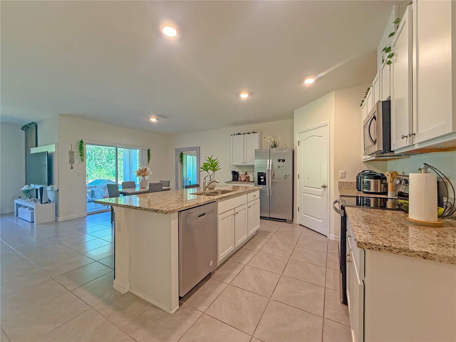 2033 Gloria, Deltona, FL 32725