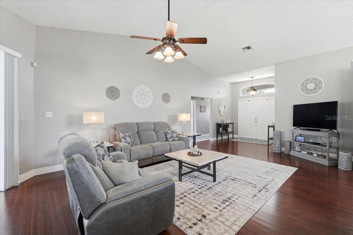 5832 Swallow, Lakeland, FL 33809