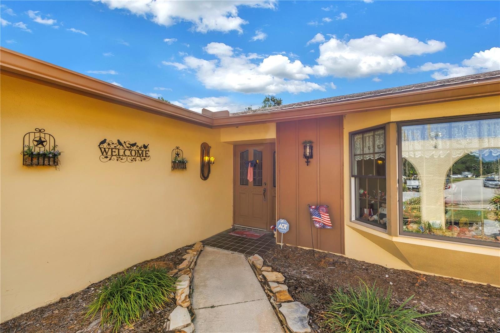 10657 Del Prado, Largo, FL 33774
