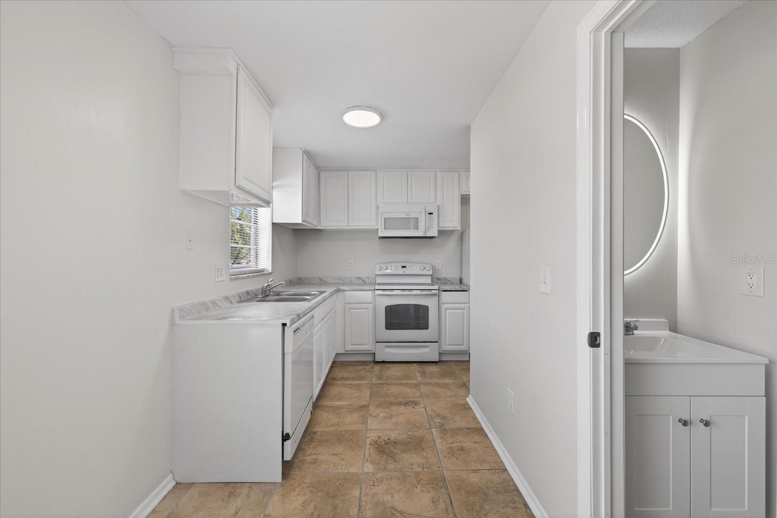 14024 Village Terrace, Tampa, FL 33624