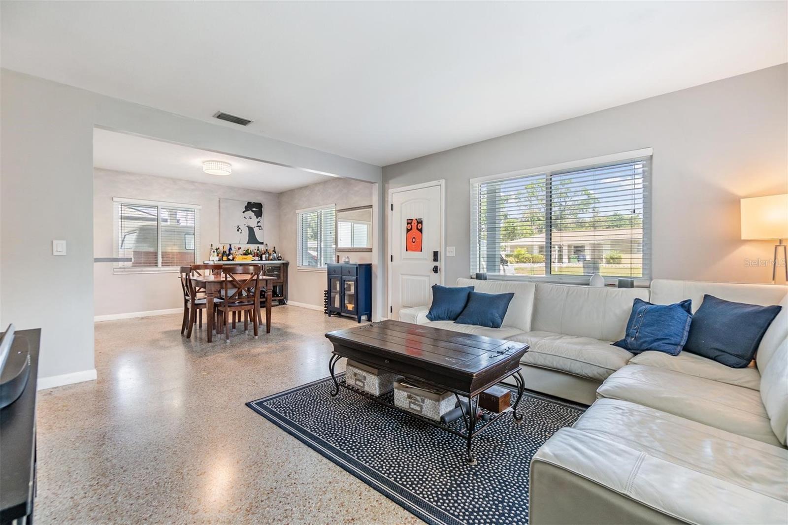 2808 Lake, Tampa, FL 33607
