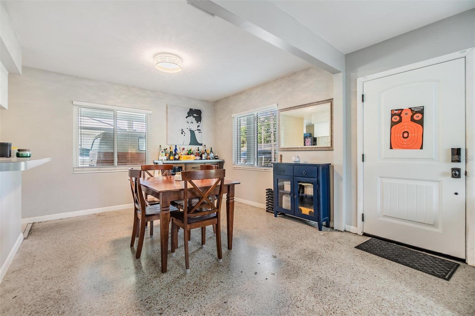 2808 Lake, Tampa, FL 33607