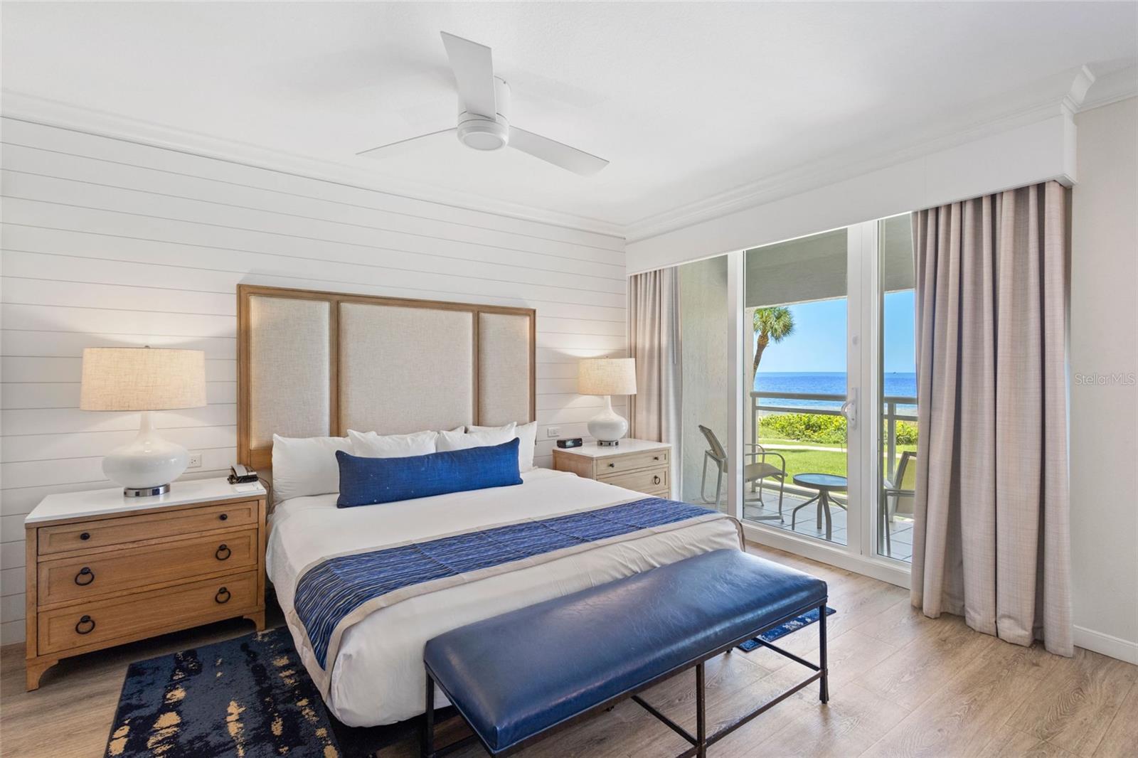 240 Sands Point Unit 4104, Longboat Key, FL 34228