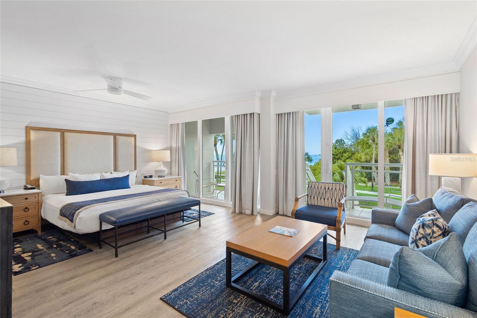 240 Sands Point Unit 4104, Longboat Key, FL 34228