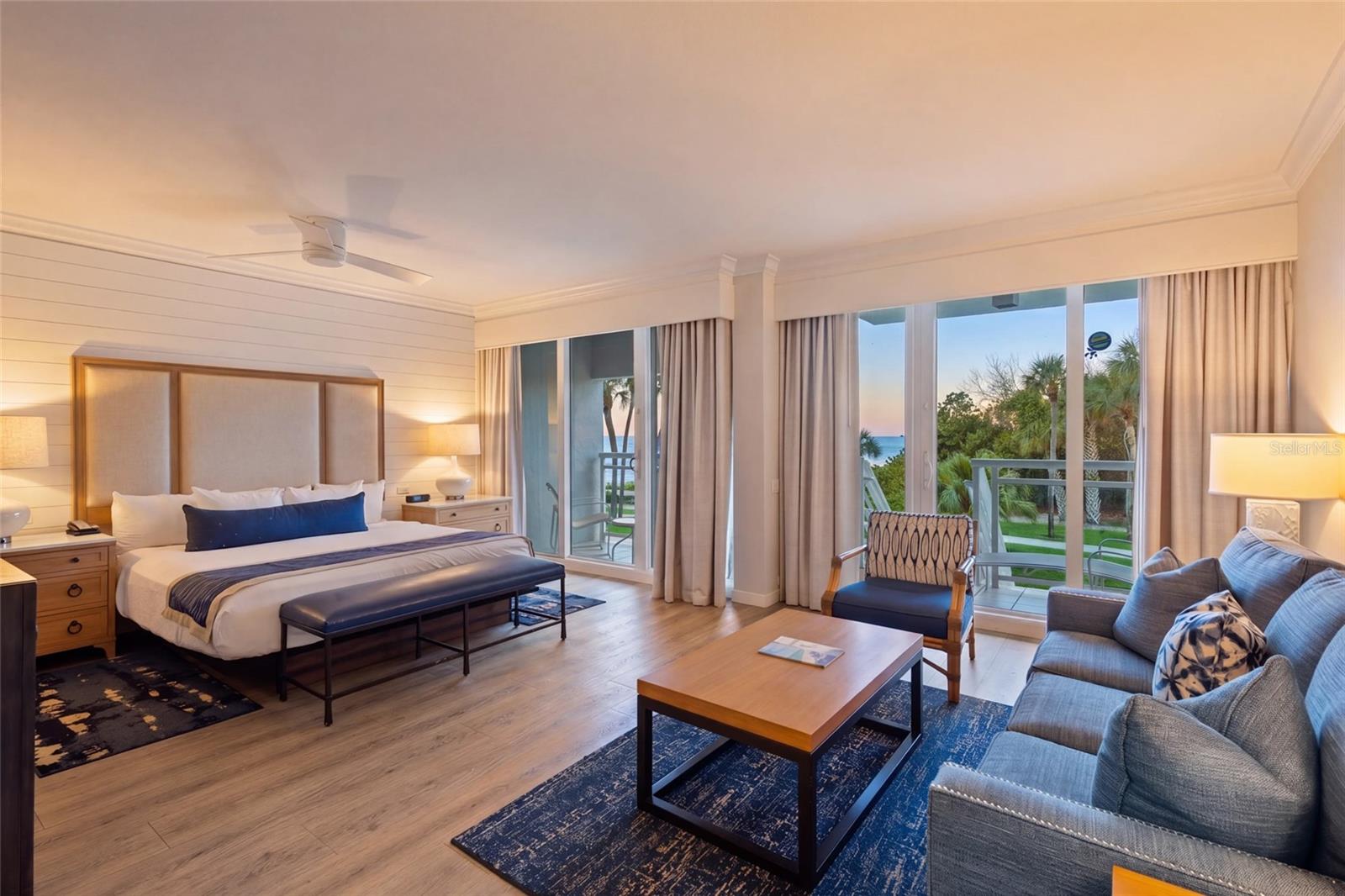 240 Sands Point Unit 4104, Longboat Key, FL 34228
