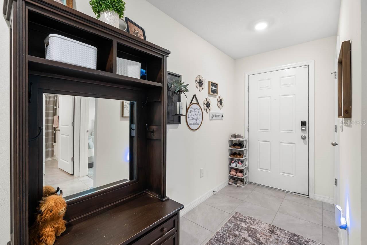1911 Blue Stream, Ruskin, FL 33570