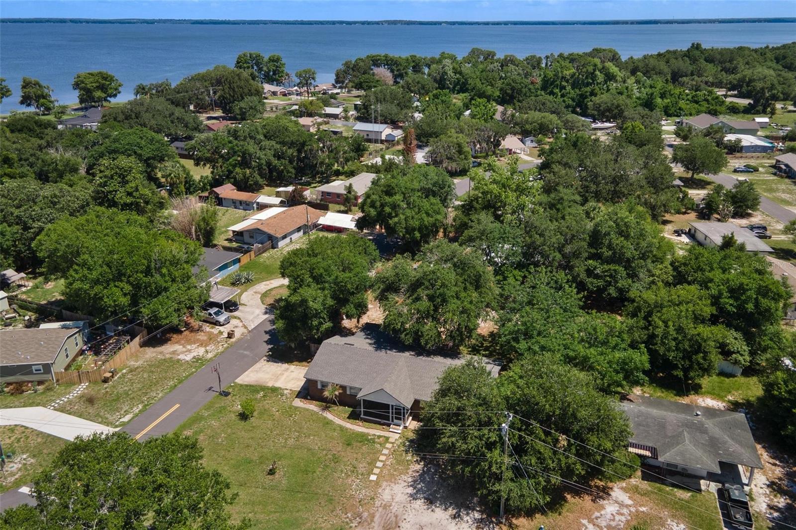 14407 Lake Junietta, Tavares, FL 32778