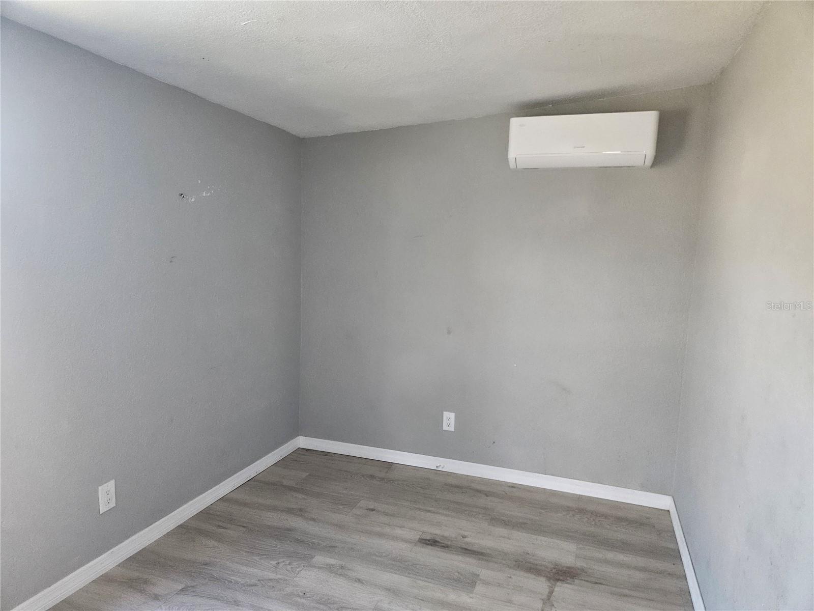 2220 20th, St Petersburg, FL 33712