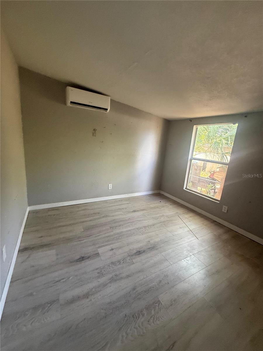 2220 20th, St Petersburg, FL 33712