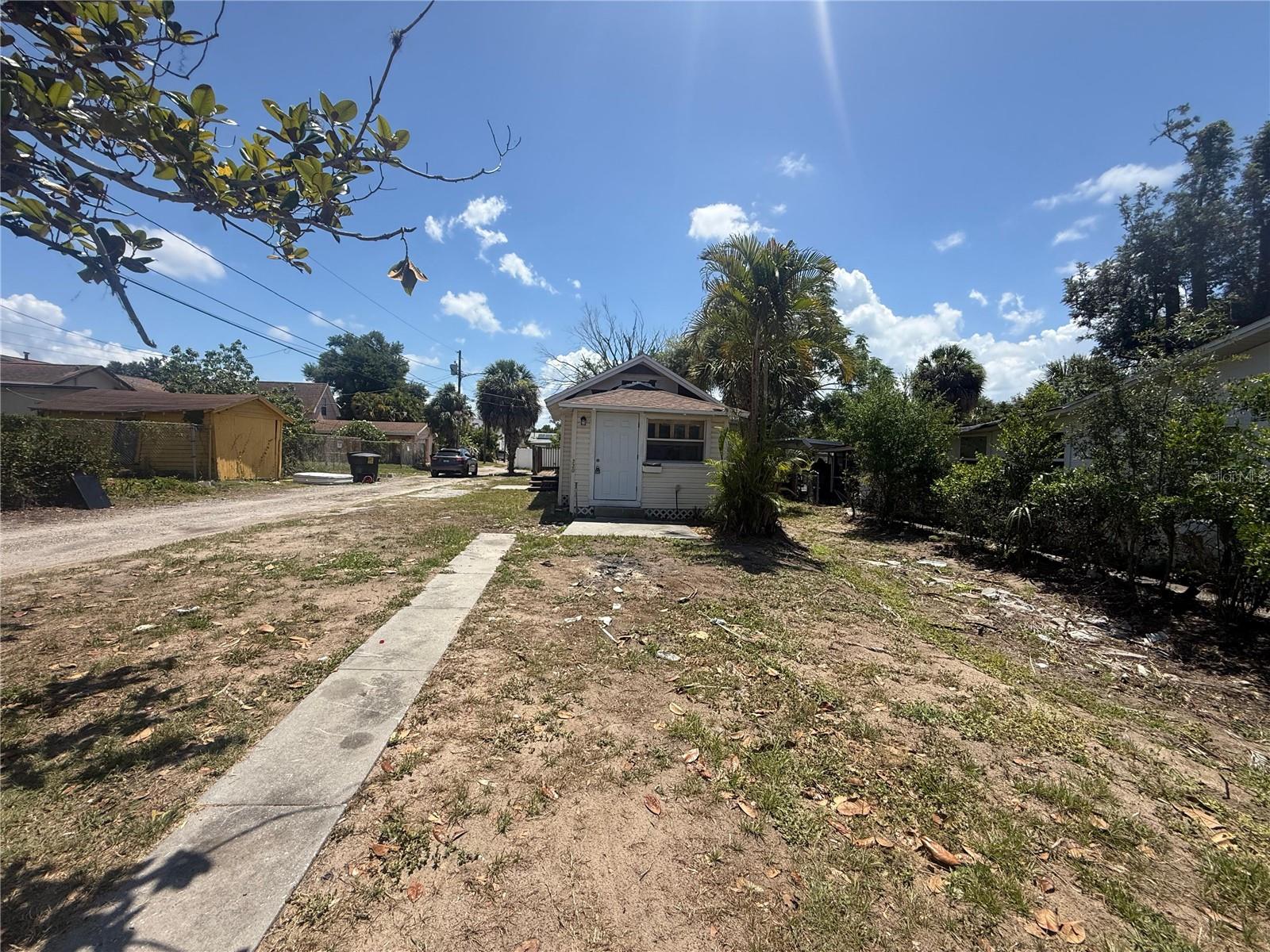 2220 20th, St Petersburg, FL 33712
