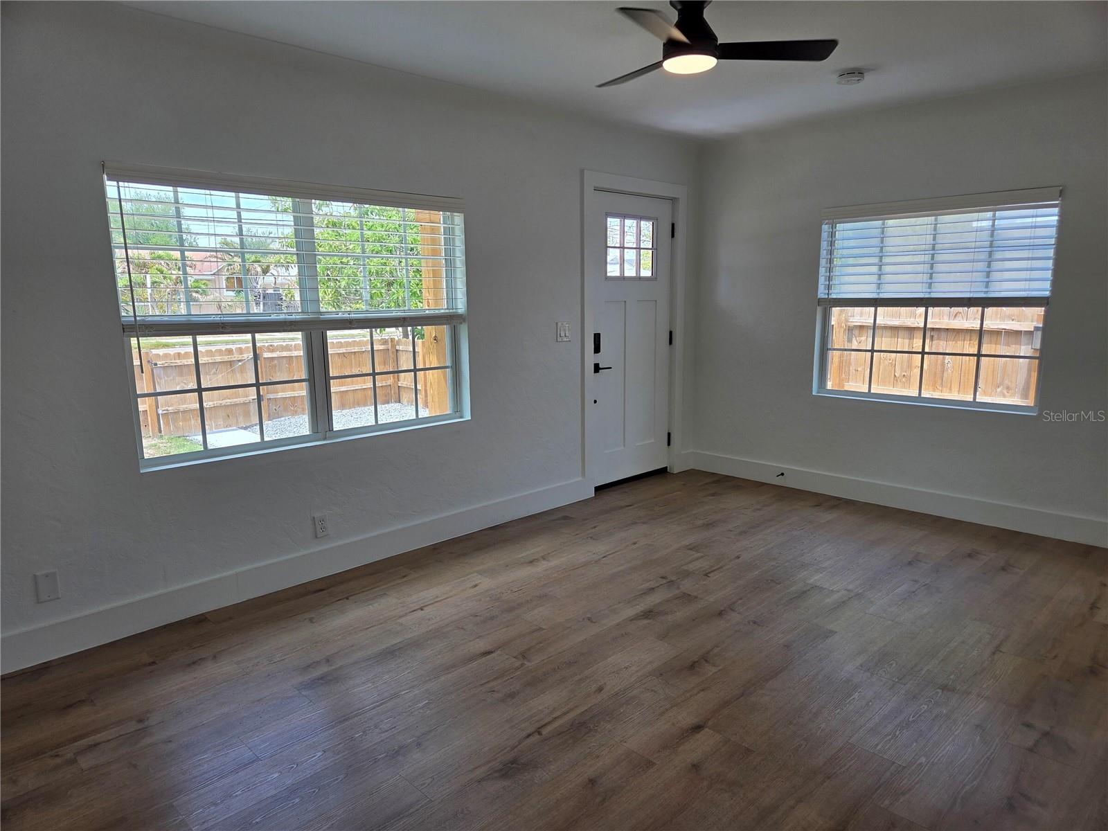 4016 9th, St Petersburg, FL 33713