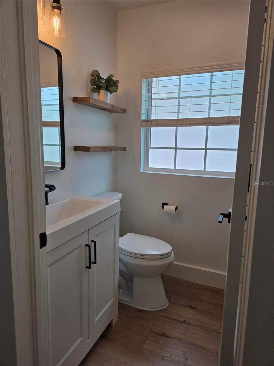 4016 9th, St Petersburg, FL 33713