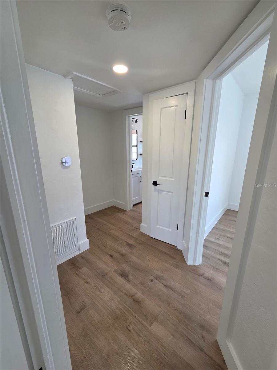 4016 9th, St Petersburg, FL 33713