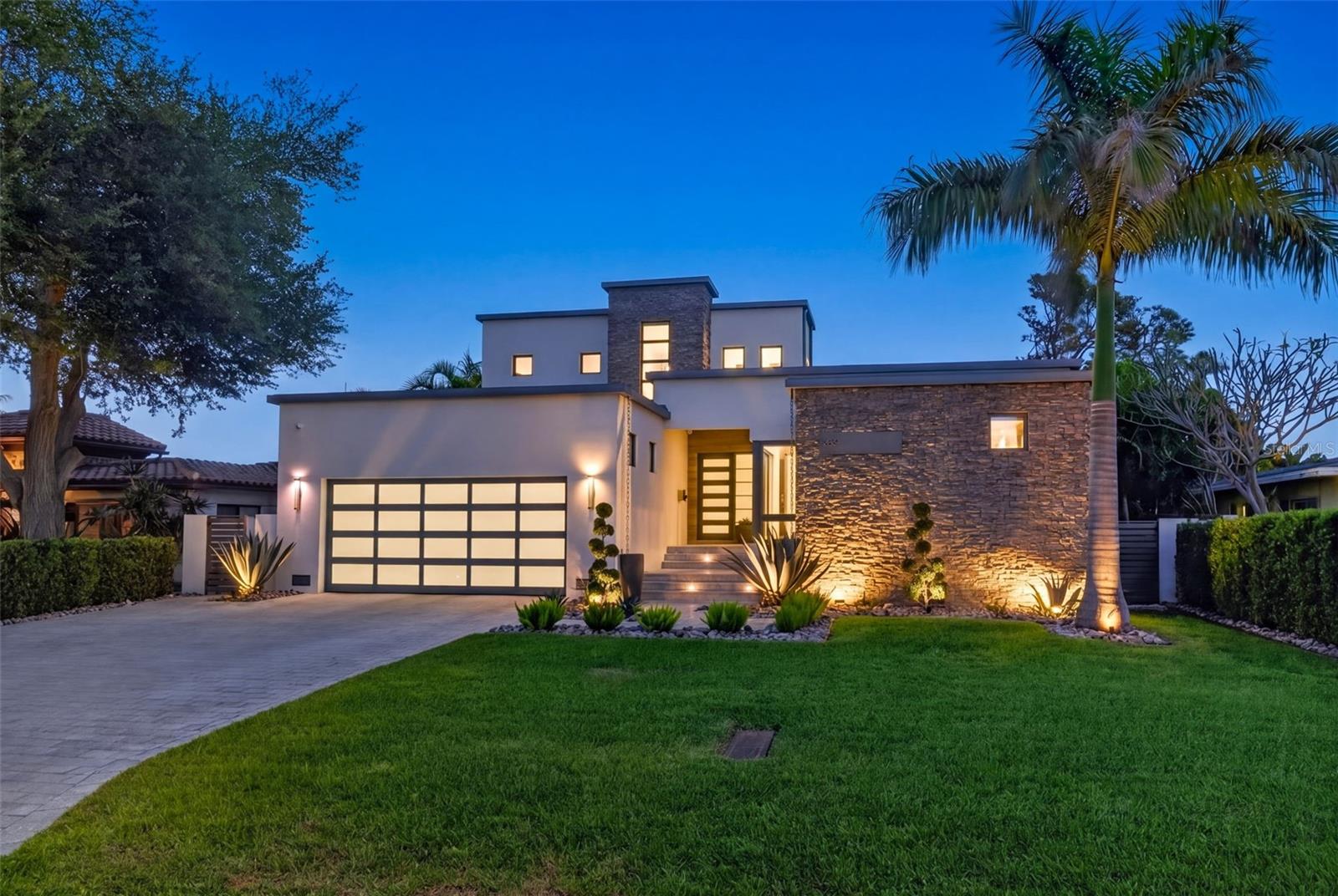 874 Placido, St Petersburg, FL 33704