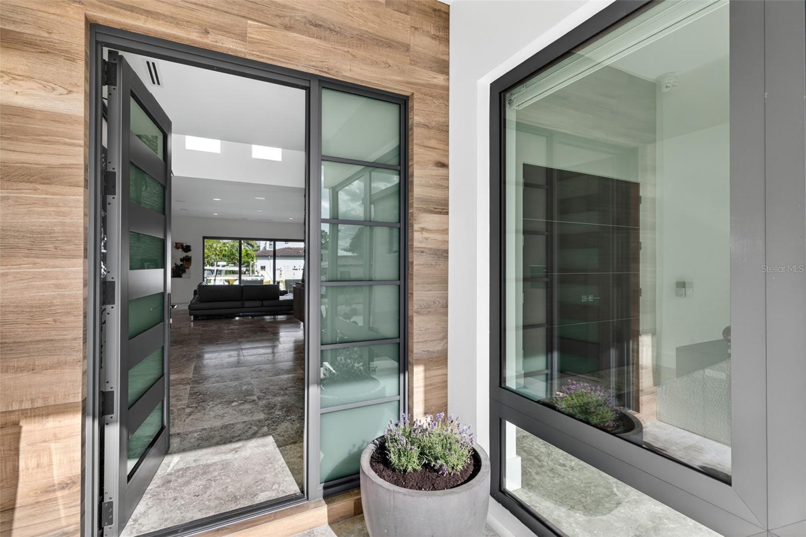 874 Placido, St Petersburg, FL 33704