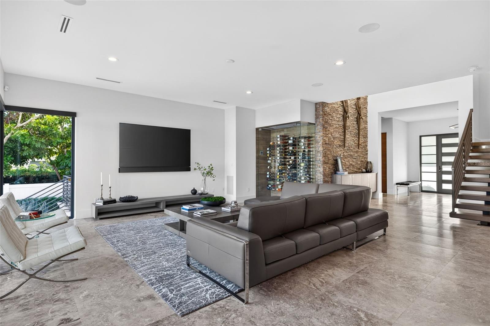 874 Placido, St Petersburg, FL 33704