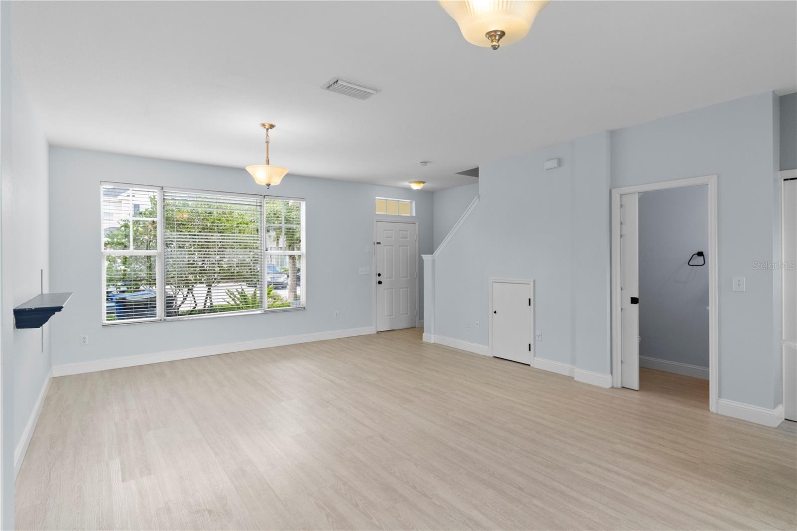 12294 Country White, Tampa, FL 33635