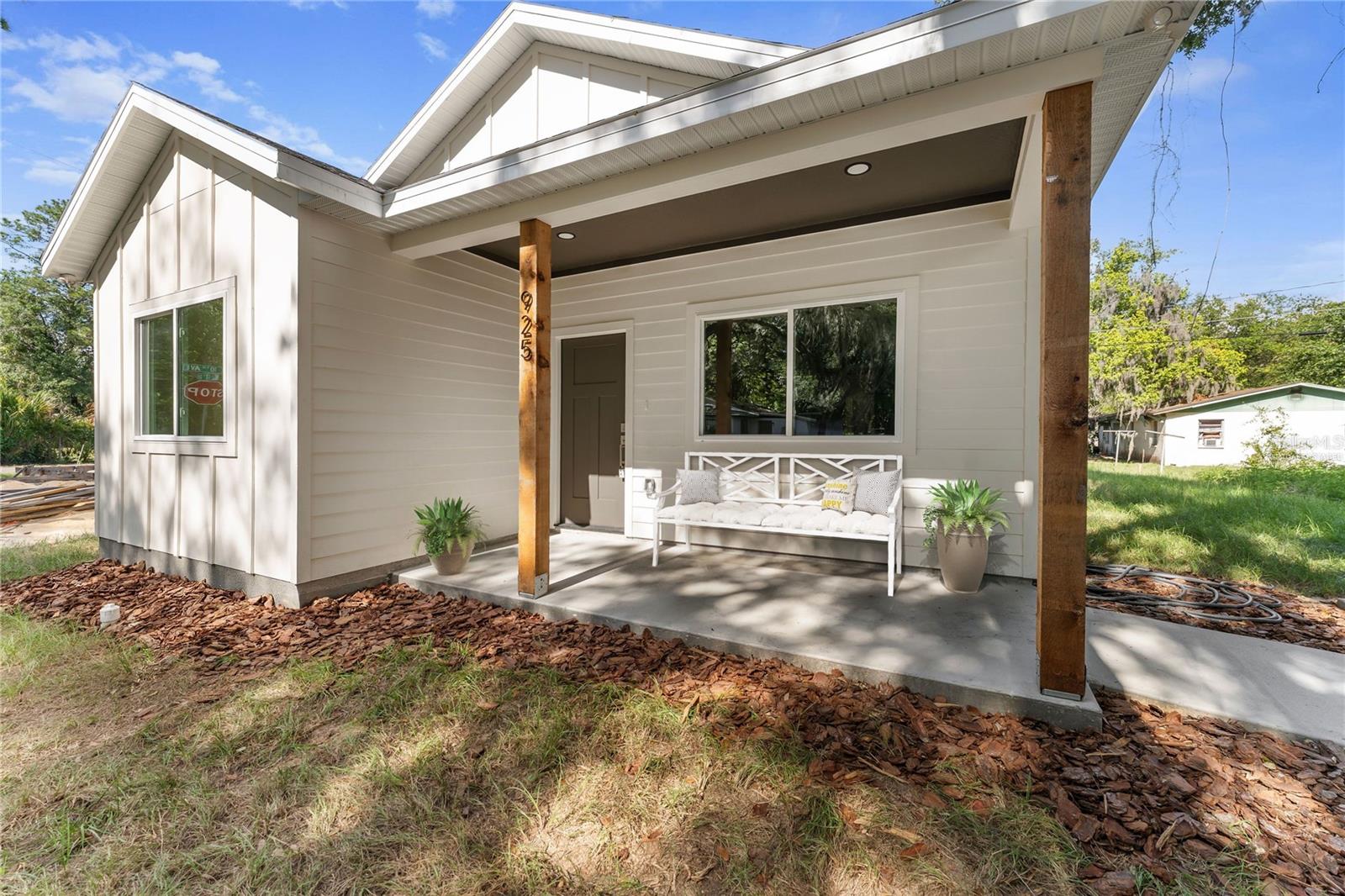 925 17th, Gainesville, FL 32641