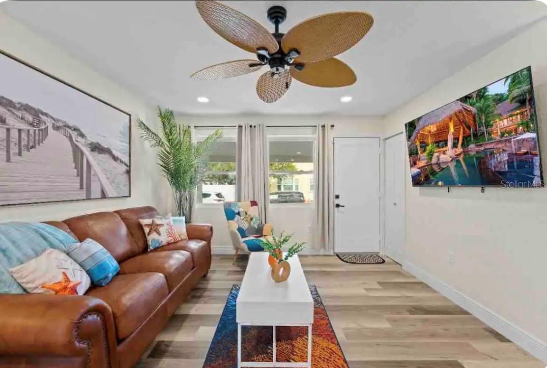 301 Hollywood, Daytona Beach, FL 32118