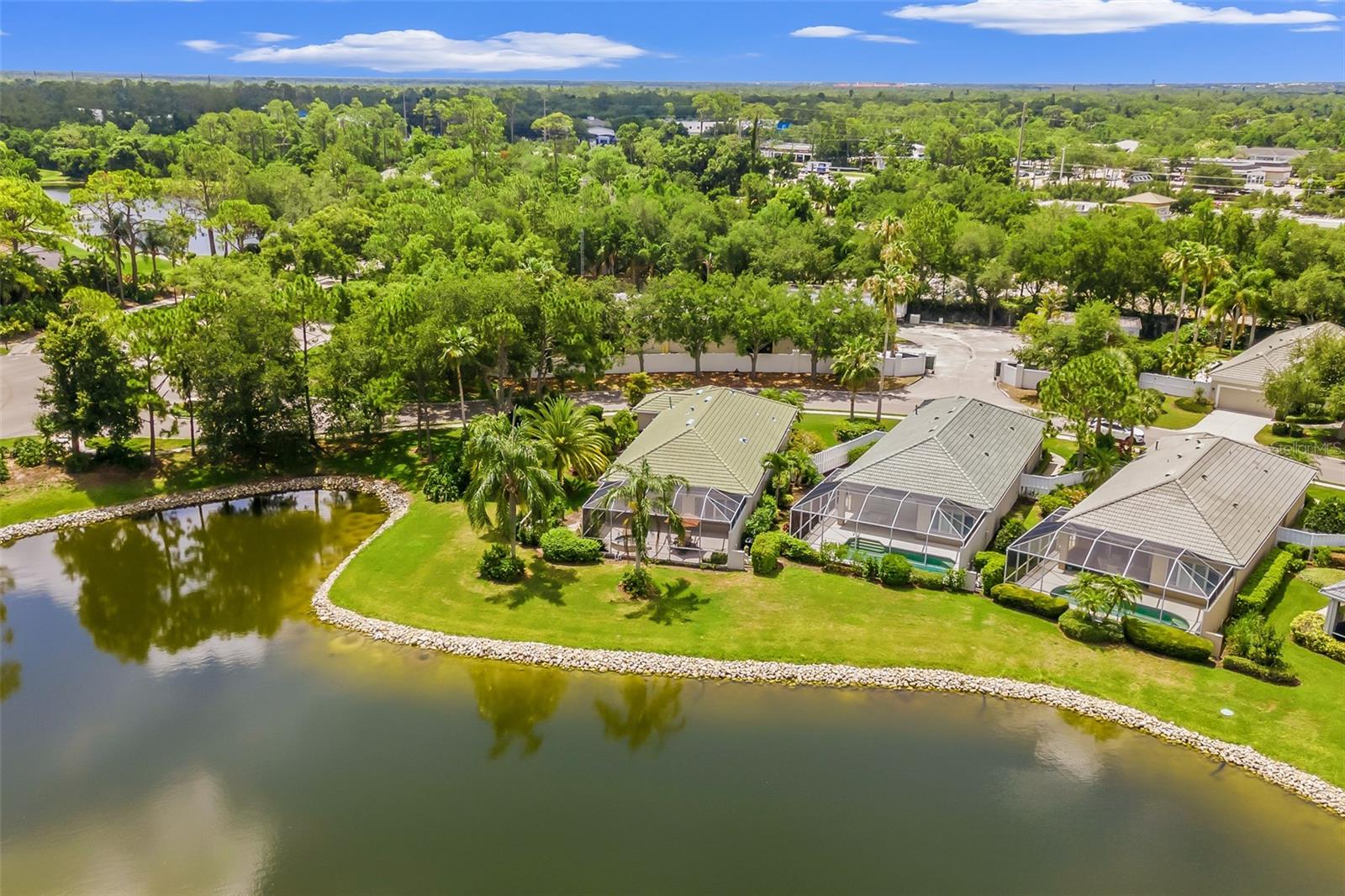 8669 54th Avenue, Bradenton, FL 34211