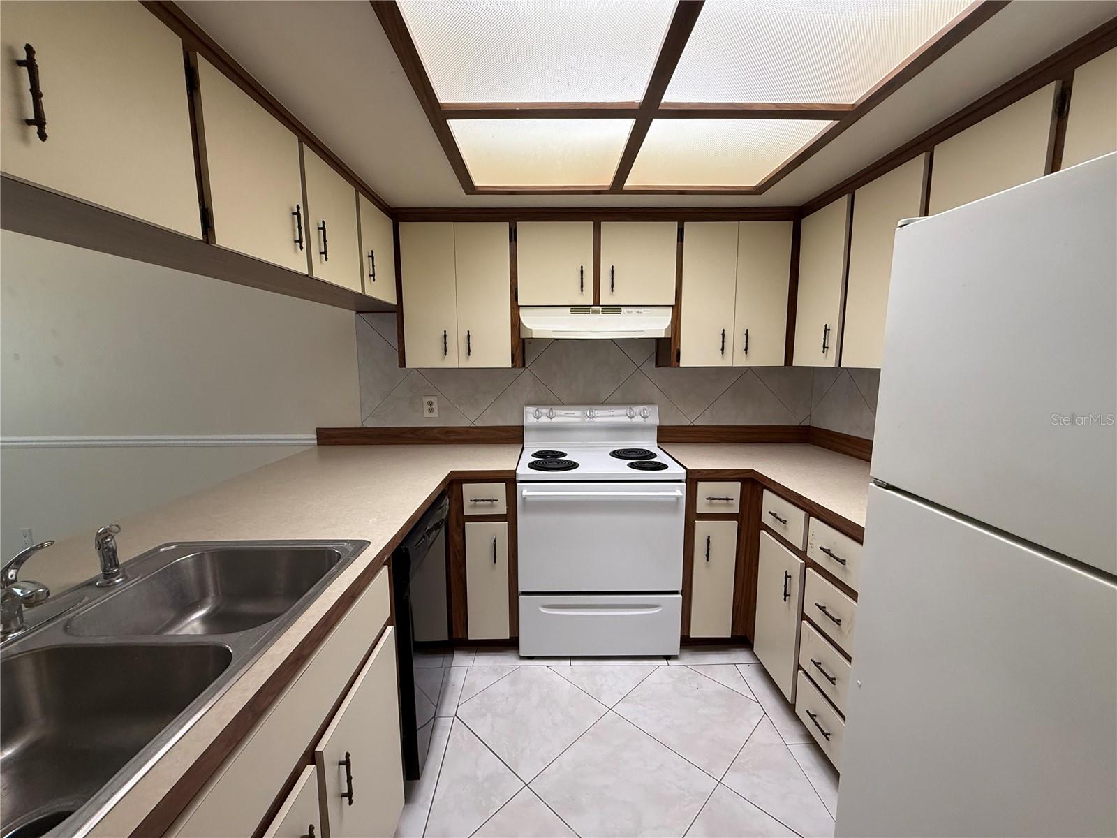 5130 70th, Pinellas Park, FL 33781