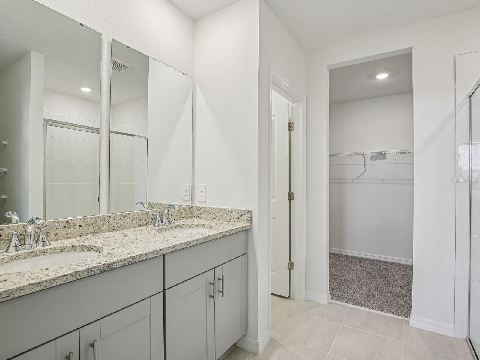 823 Sunshower, Lady Lake, FL 32159