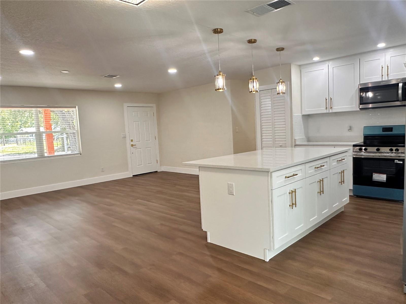 14808 30th, Lutz, FL 33559