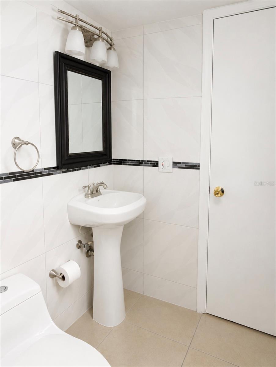 6831 14 Unit 306, Hialeah, FL 33014